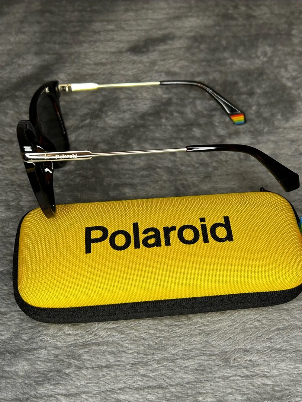 POLAROID PLD6180S Sunglasses Size 58mm with Yellow Case
